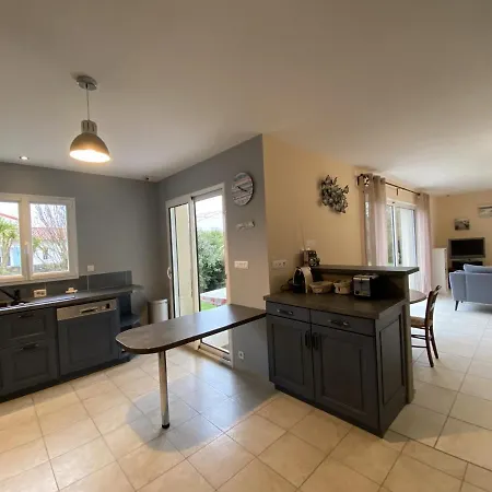 Tatil Evi Maison Fouras, 5 Pieces, 6 Personnes - Fr-1-709-8 Fouras